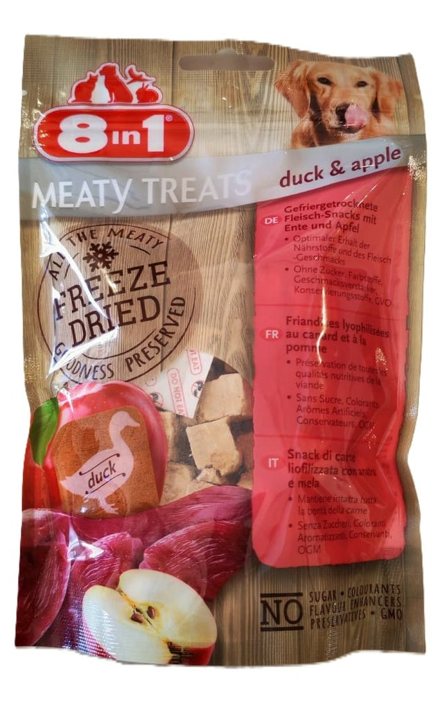 SVK 8-in-1 meaty treats with freeze-dried duck and apple in a 50g package, showcasing the crunchy treats for pets.