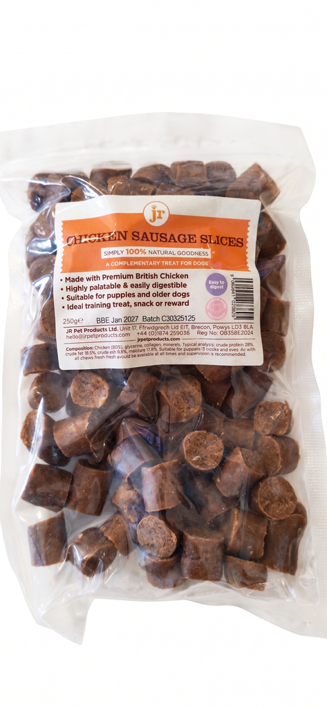 Sliced British chicken sausage from SVK in a 250g package, ready to eat or add to recipes.