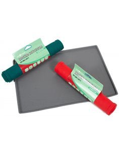 Farm Company silicone dog pet mat in mixed colors, 42x30cm, durable and flexible pet accessory for feeding and watering.