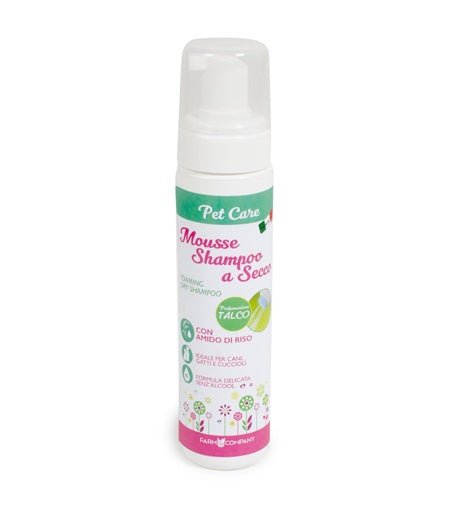 Farm Company Pet Care Foaming Dry Shampoo with rice starch in a 200 ml bottle, designed for cleaning and freshening pets.