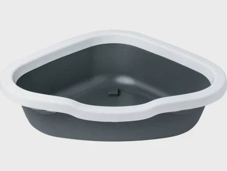 Dark grey Farm Company corner cat tray with rim and scoop, measuring 55x42x14 cm, designed for cat litter accessories.