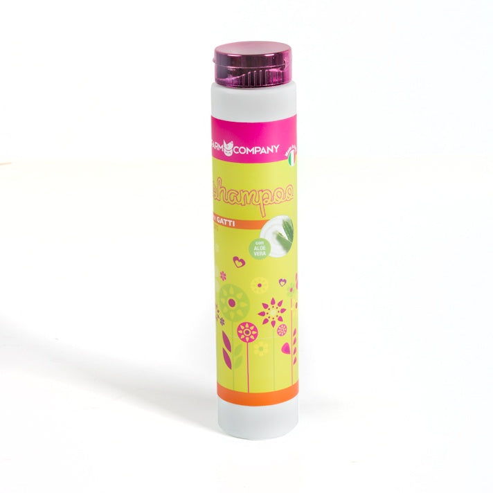 Farm Company Aloe Vera Shampoo for cats, 250 ml, natural pet hygiene and health product with soothing aloe vera for feline grooming.