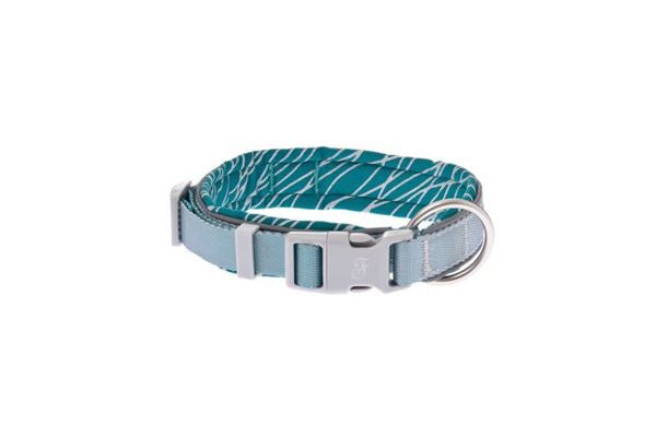Reflective Wave Collar for pets by Ferribiella, 1.5x30-39cm, with a wavy design, ideal for pets' accessories and safety.