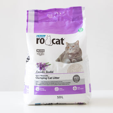 RoCat Lavender Cat Litter 10L, natural scented cat litter in a white bag with purple accents, designed for odor control and comfort.