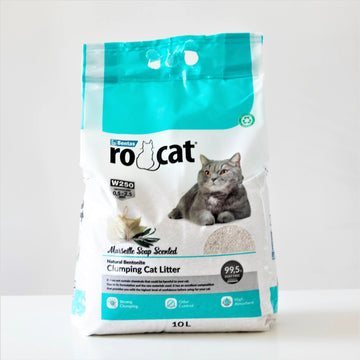 RoCat Marseille Soap Cat Litter 10L, natural cat litter with soap scent, designed for odor control and easy cleaning.