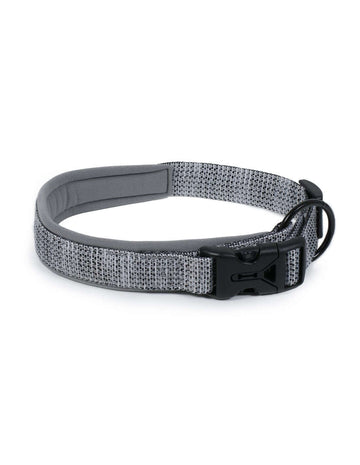 Farm Company Nylon Deluxe Dog Collar in silver grey, 15mm wide, 30-35 cm length, durable nylon pet accessory.