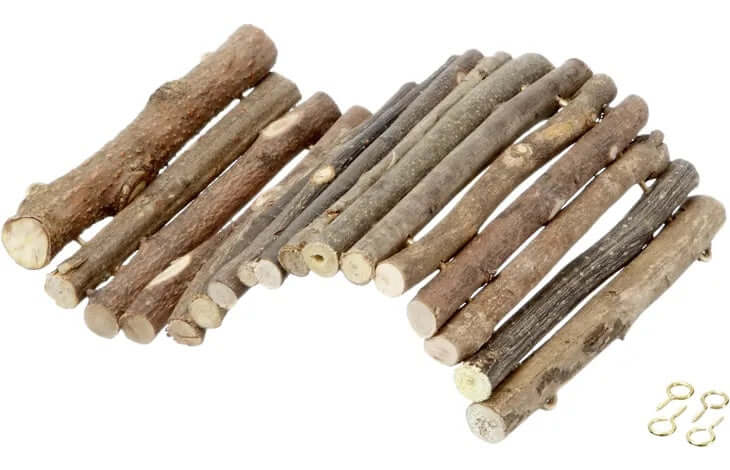 Wooden bridge for small animals, Flamingo brand, measuring 16x27cm, suitable as a cozy accessory for small pet habitats.